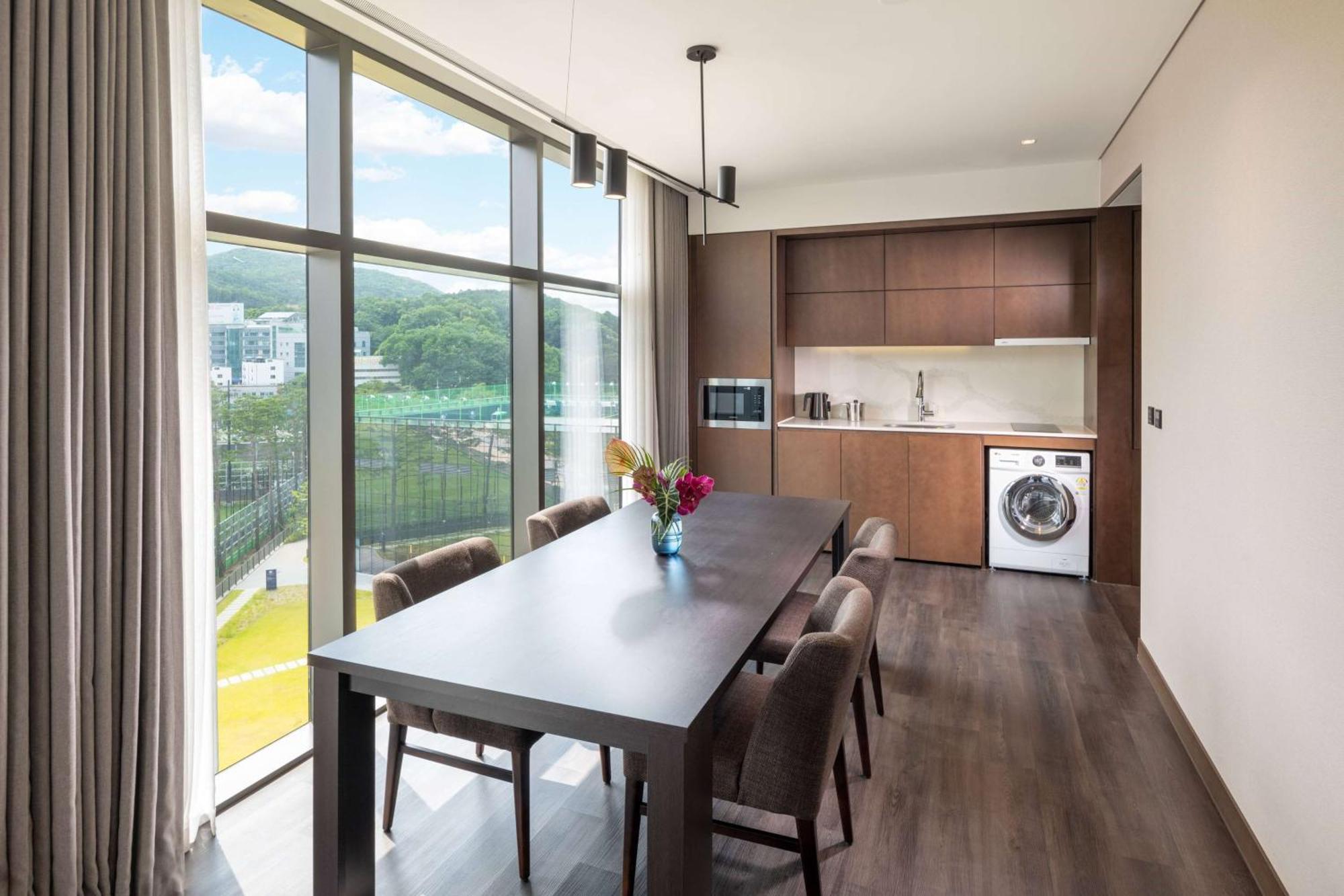 Doubletree By Hilton Seoul Pangyo Residences Seongnam Exteriör bild